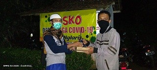 Bantuan_posko_dari_pemdes_nglaris.jpg