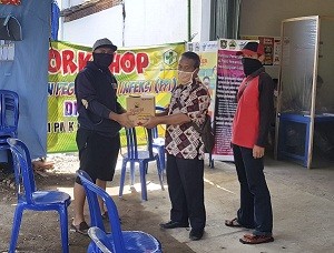 Foto_bantuan_karang_taruna.jpg