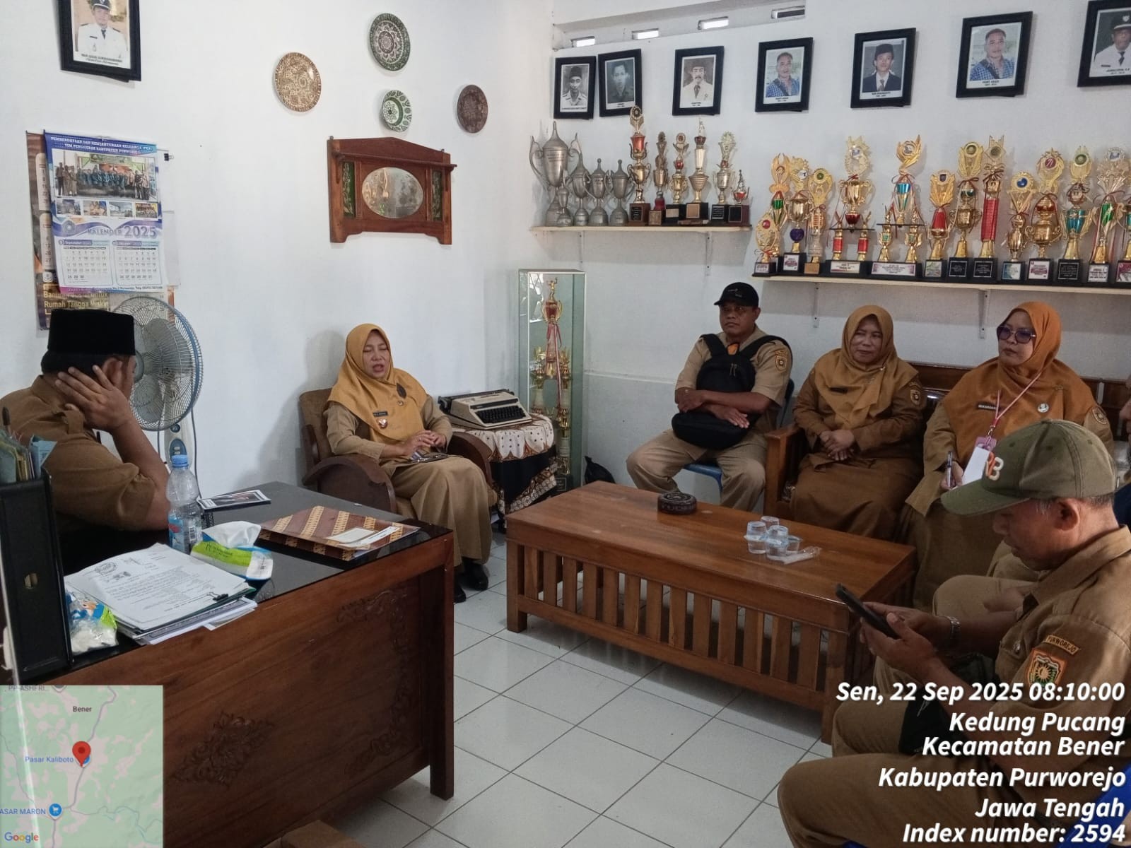 CAMAT BENER PIMPIN MONITORING PERCEPATAN PELUNASAN PBB DESA KEDUNG PUCANG