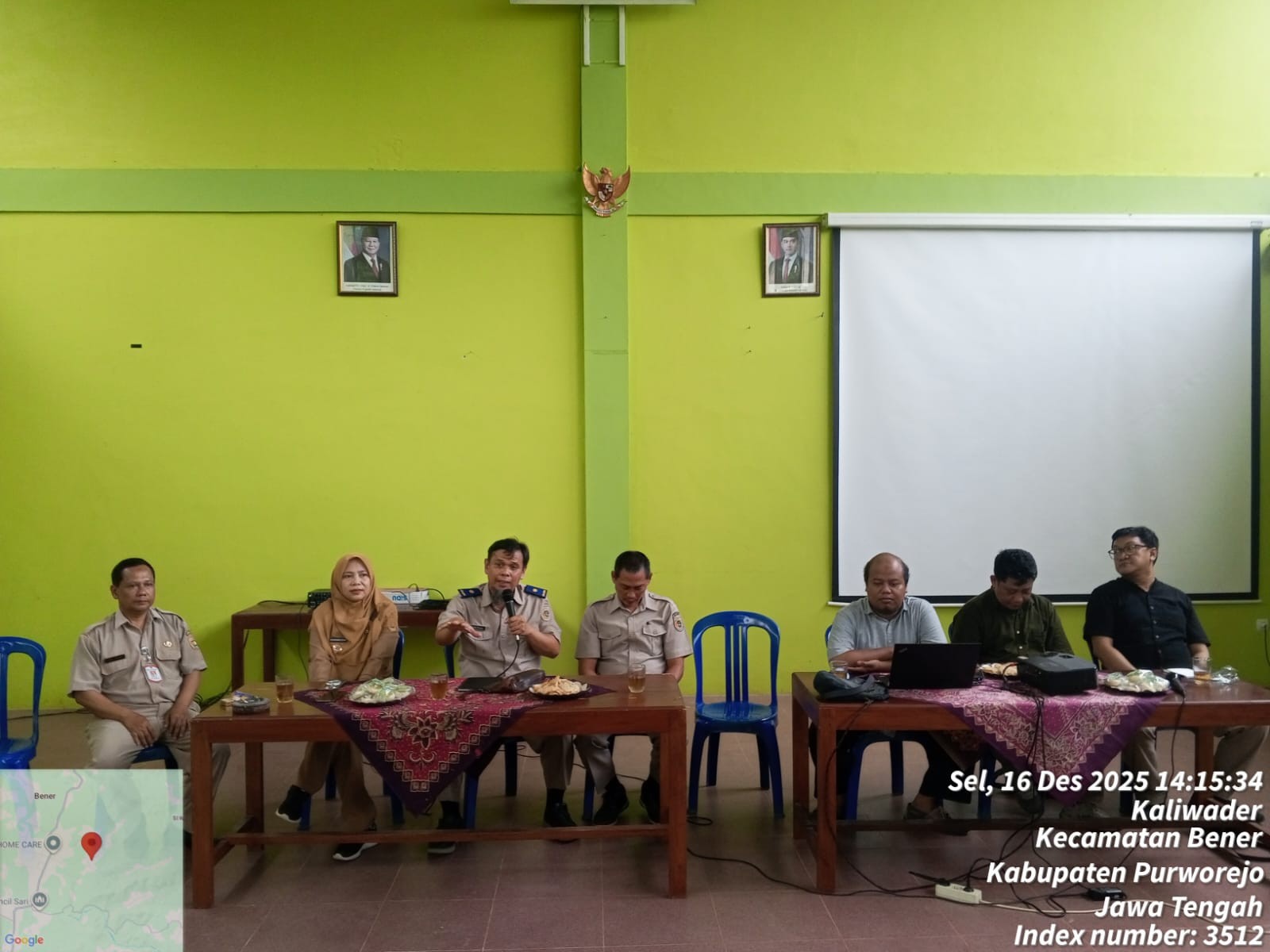 CAMAT BENER HADIRI SOSIALISASI PELAKSANAAN PLTSL DESA KALIWADER