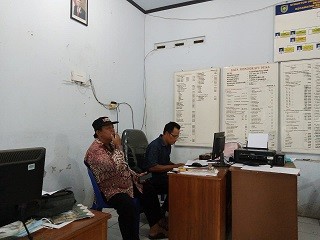 Monitor_percepatan_data_vaksin_kedung_pucang_23_Des_21.jpg