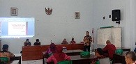 Rapat_anggota_Koperasi_Sejahtera.jpg