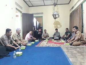 rapat_panwaslu_Kec__Bener.jpg